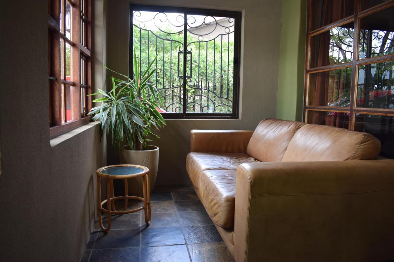 בלומפונטייין Greenleaf Guest Lodge מראה חיצוני תמונה