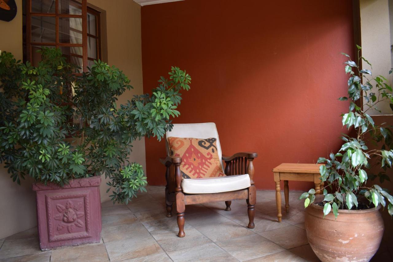 בלומפונטייין Greenleaf Guest Lodge מראה חיצוני תמונה